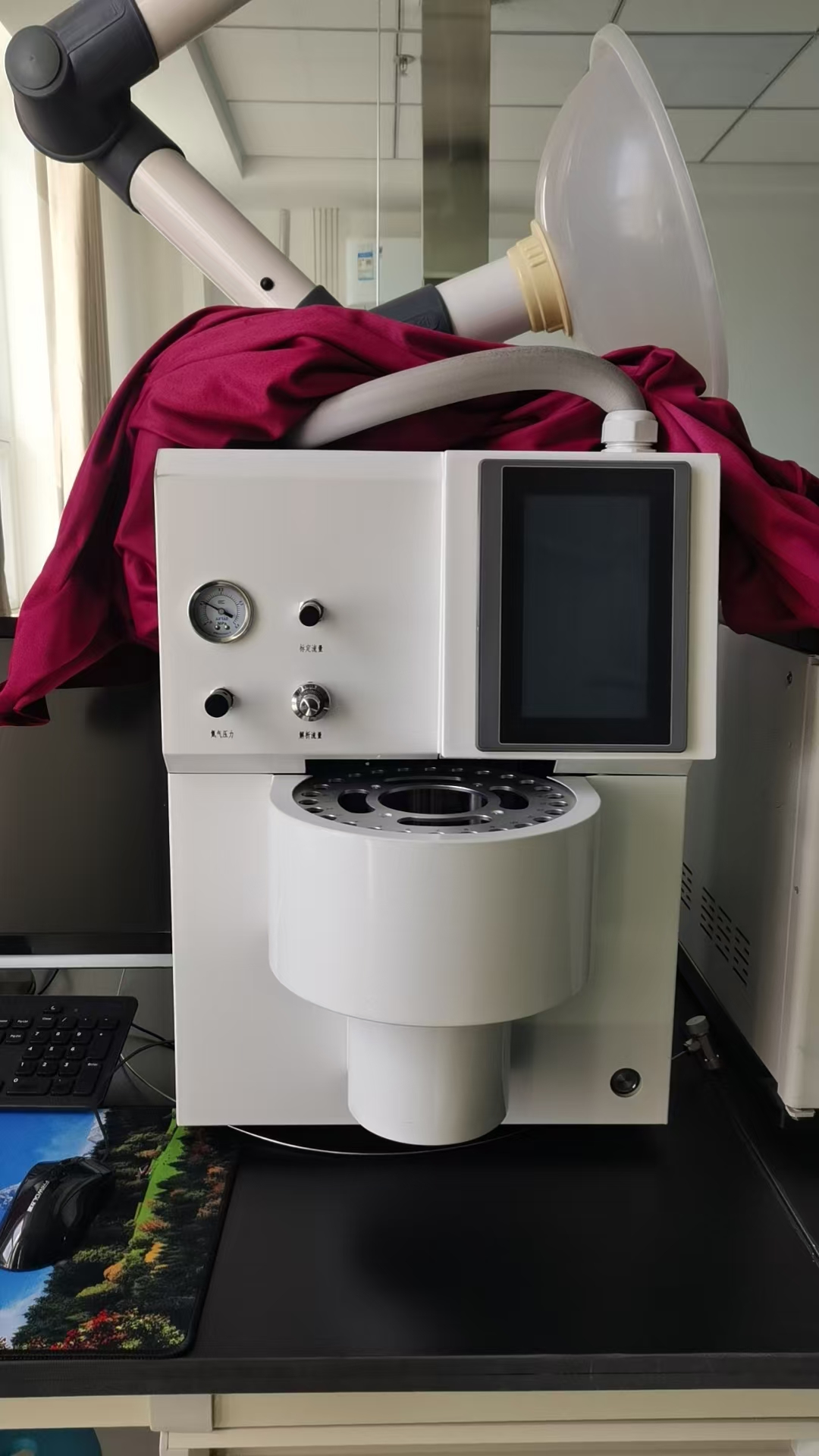 全自动26位二次热解析仪实物图